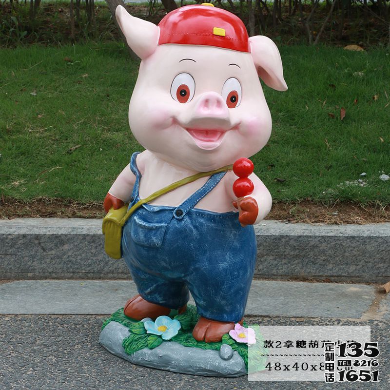 公園游樂場擺放的玻璃鋼卡通小豬雕塑 公園游樂場擺放的玻璃鋼卡通小豬雕塑