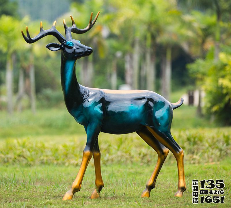 戶外大型仿真動物景觀玻璃鋼彩繪梅花鹿雕塑 戶外大型仿真動物景觀玻璃鋼彩繪梅花鹿雕塑